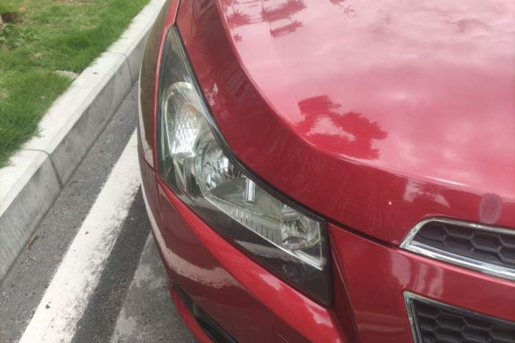 Used Chevrolet Cruze 2012 1.6L SE MT Right Front Headlight