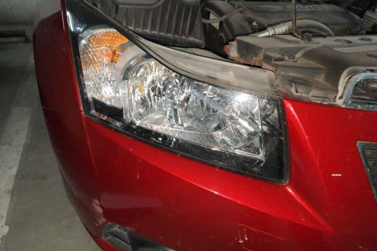 Used Chevrolet Cruze 2012 1.8L SX Automatic Transmission Right Front Headlight