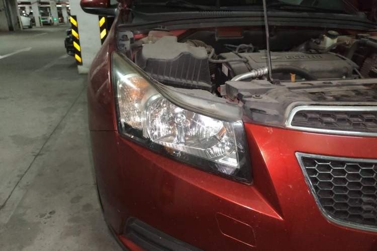 Used Chevrolet Cruze 2012 1.6L SL MT Right Front Headlight