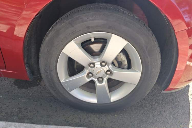 Used Chevrolet Cruze 2012 1.6L SE Automatic Right Front Wheel Hub