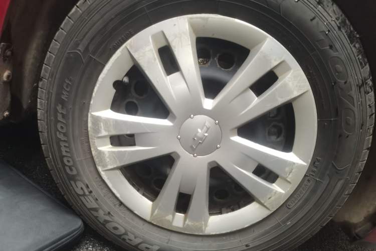 Used Chevrolet Cruze 2012 1.6L SL MT Right Front Wheel Hub
