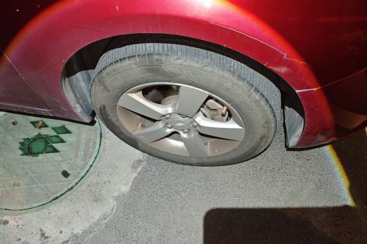 Used Chevrolet Cruze 2012 1.6L SL Grand Edition Automatic Right Front Wheel Hub