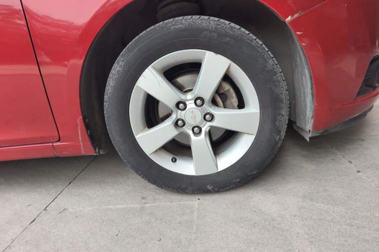 Used Chevrolet Cruze 2012 1.6L SE Automatic Right Front Wheel Hub