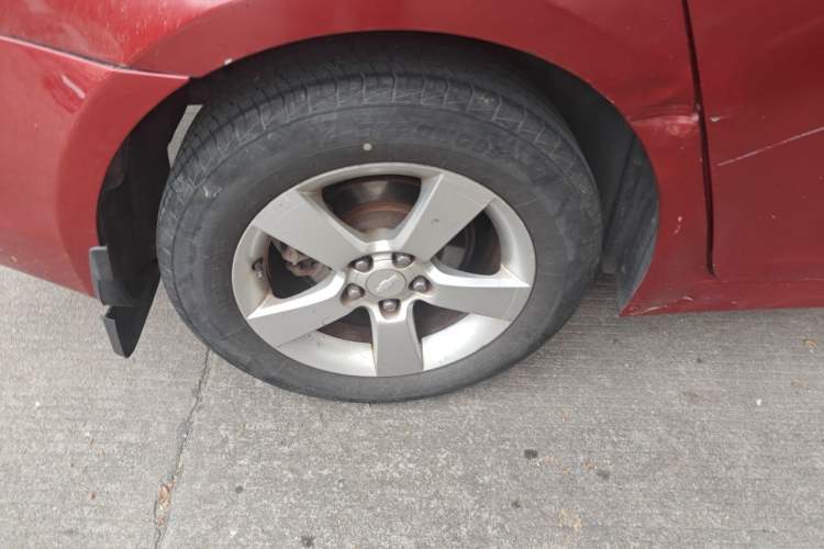 Used Chevrolet Cruze 2012 1.8L SE AT Right Front Wheel Hub
