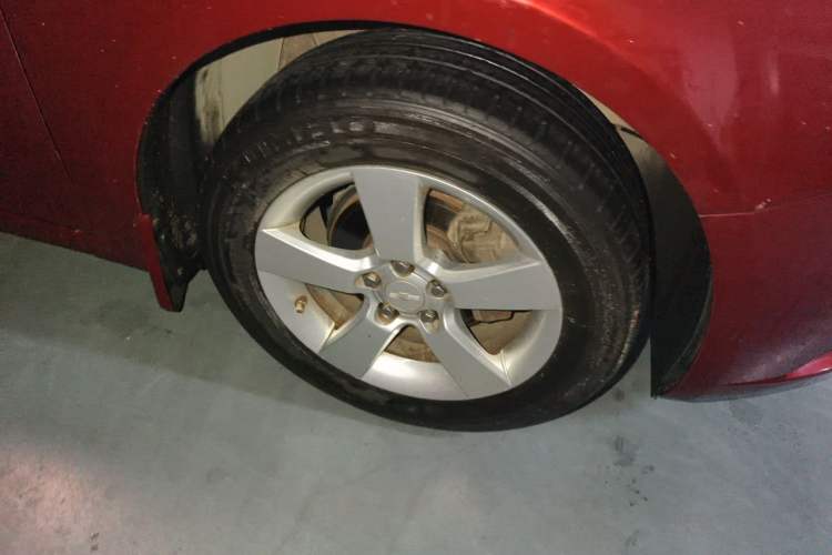 Used Chevrolet Cruze 2012 1.6L SE Automatic Right Front Wheel Hub