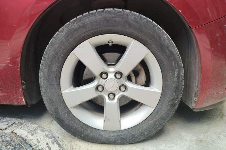 Used Chevrolet Cruze 2012 1.6L SE Automatic Right Front Wheel Hub