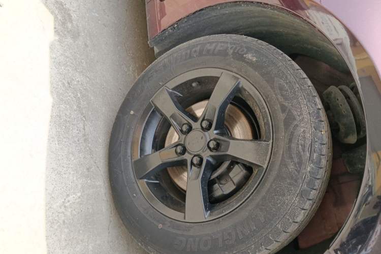 Used Chevrolet Cruze 2012 1.6L SL MT Right Front Wheel Hub