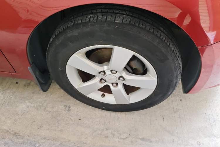 Used Chevrolet Cruze 2012 1.8L SE AT Right Front Wheel Hub