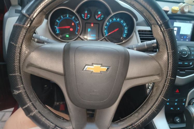 Used Chevrolet Cruze 2012 1.8L SE AT Steering Wheel