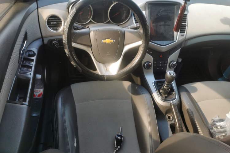 Used Chevrolet Cruze 2012 1.6L SE MT Steering Wheel