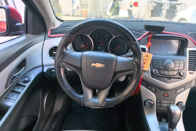 Used Chevrolet Cruze 2012 1.6L SE Automatic Steering Wheel