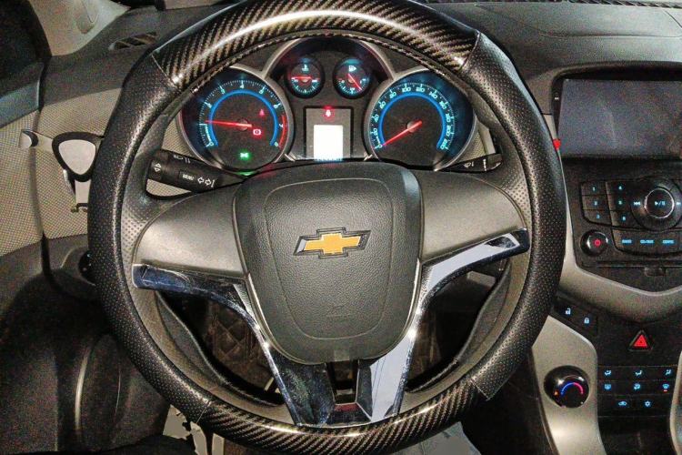 Used Chevrolet Cruze 2012 1.6L SL MT Steering Wheel