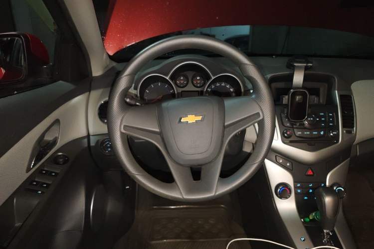 Used Chevrolet Cruze 2012 1.6L SE Automatic Steering Wheel