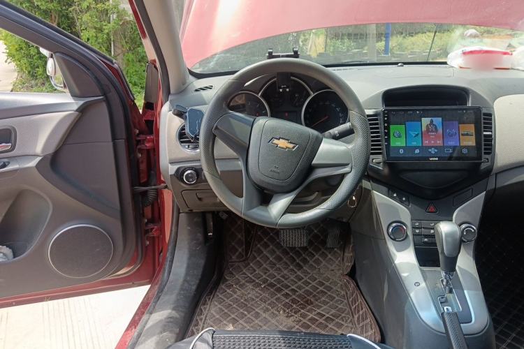 Used Chevrolet Cruze 2012 1.8L SE AT Steering Wheel