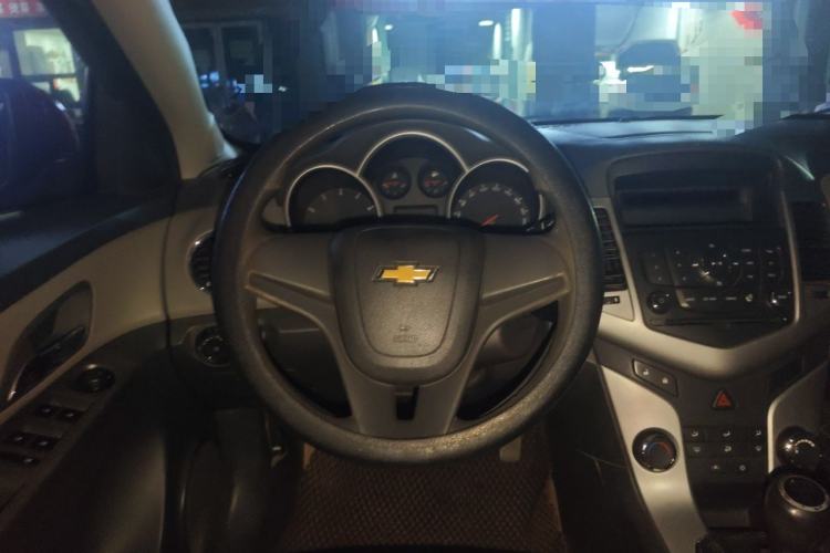 Used Chevrolet Cruze 2012 1.6L SL MT Steering Wheel