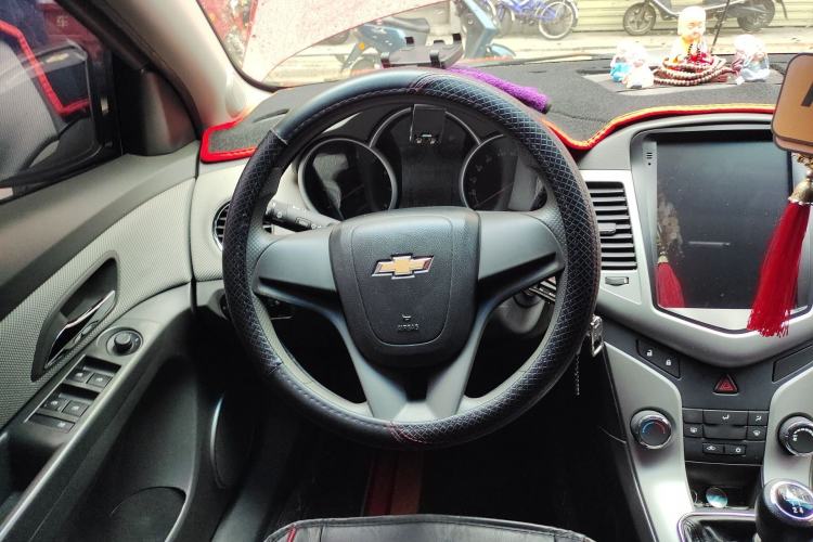 Used Chevrolet Cruze 2012 1.6L SL Grand Edition Manual Transmission Steering Wheel
