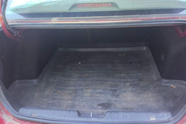 Used Chevrolet Cruze 2012 1.6L SE MT Trunk