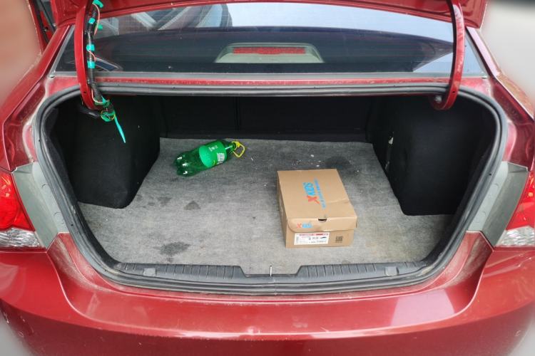 Used Chevrolet Cruze 2012 1.6L SE MT Trunk