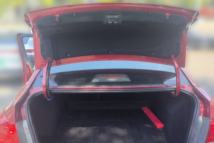 Used Chevrolet Cruze 2012 1.8L SE AT Trunk