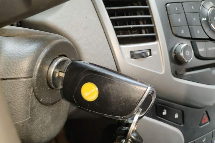 Used Chevrolet Cruze 2012 1.6L SL Grand Edition Automatic Vehicle Key