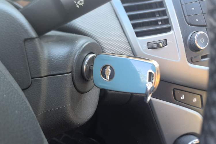 Used Chevrolet Cruze 2012 1.6L SE MT Vehicle Key