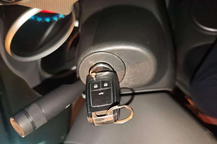 Used Chevrolet Cruze 2012 1.6L SE Automatic Vehicle Key