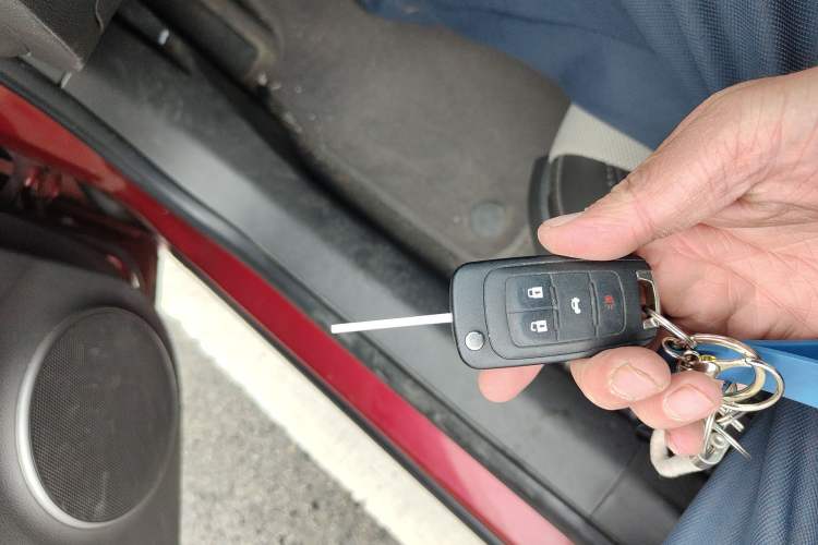 Used Chevrolet Cruze 2012 1.6L SE Automatic Vehicle Key
