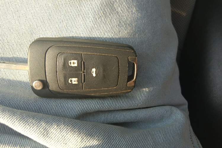 Used Chevrolet Cruze 2012 1.6L SE Automatic Vehicle Key