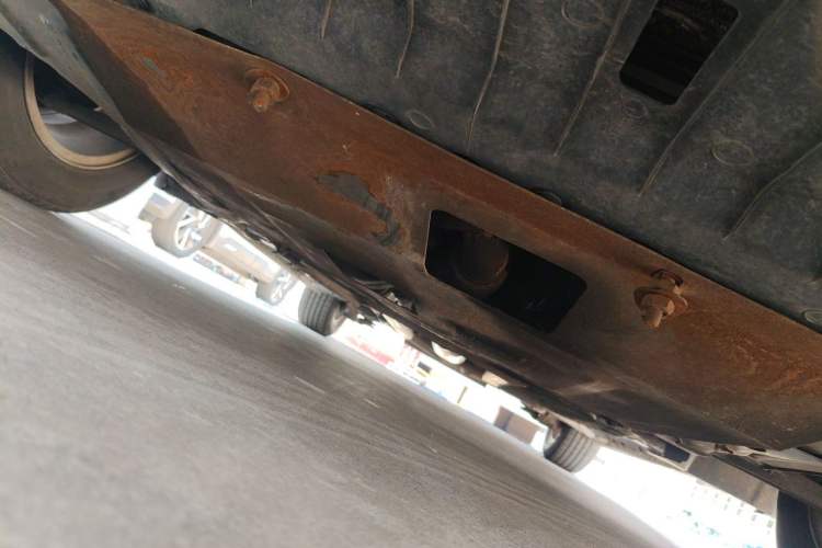 Used Chevrolet Cruze 2012 1.6L SL Grand Edition Manual Transmission Chassis Front