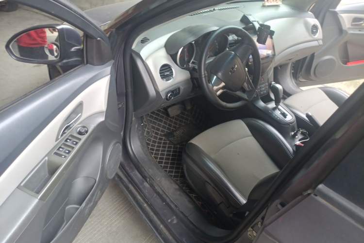 Used Chevrolet Cruze 2012 1.6L SL Grand Edition Automatic Driver Seat