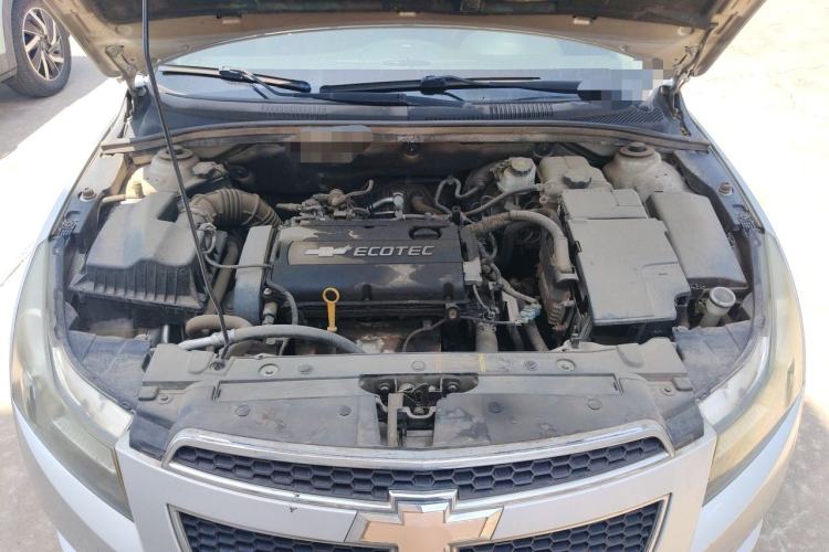 Used Chevrolet Cruze 2012 1.6L SL Grand Edition Manual Transmission Engine Bay