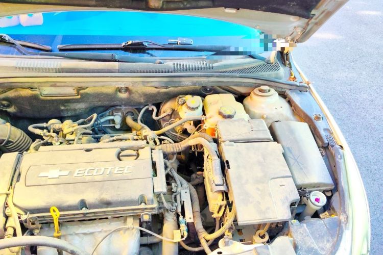 Used Chevrolet Cruze 2012 1.6L SL Grand Edition Manual Transmission Engine Bay Left