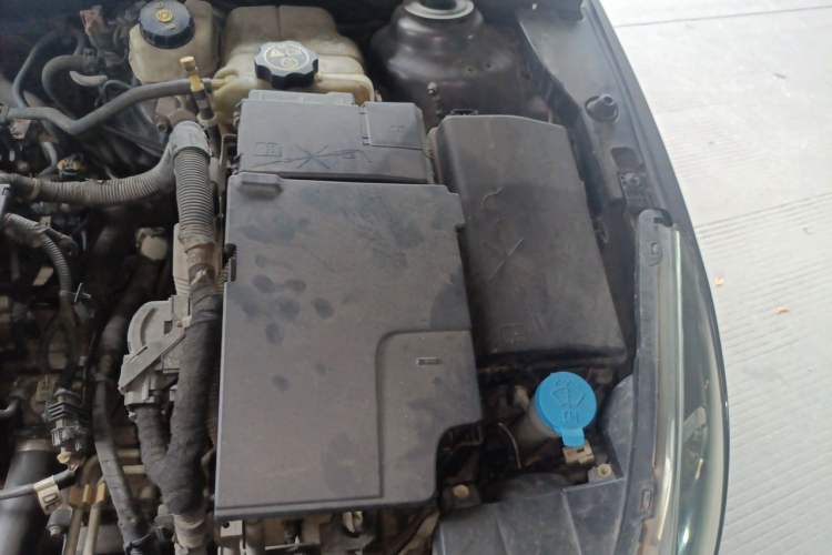 Used Chevrolet Cruze 2012 1.6L SL Grand Edition Automatic Engine Bay Left
