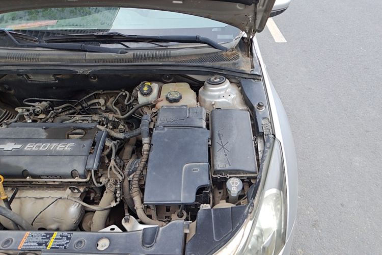 Used Chevrolet Cruze 2012 1.6L SL Grand Edition Manual Transmission Engine Bay Left