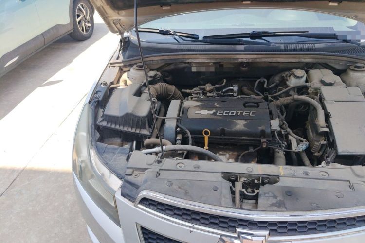 Used Chevrolet Cruze 2012 1.6L SL Grand Edition Manual Transmission Engine Bay Right
