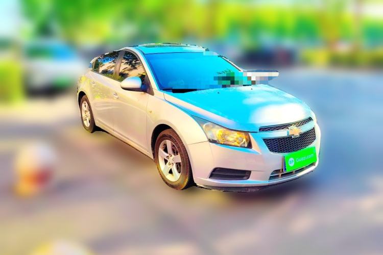 Used Chevrolet Cruze 2012 1.6L SL Grand Edition Manual Transmission Front Right 45 Deg