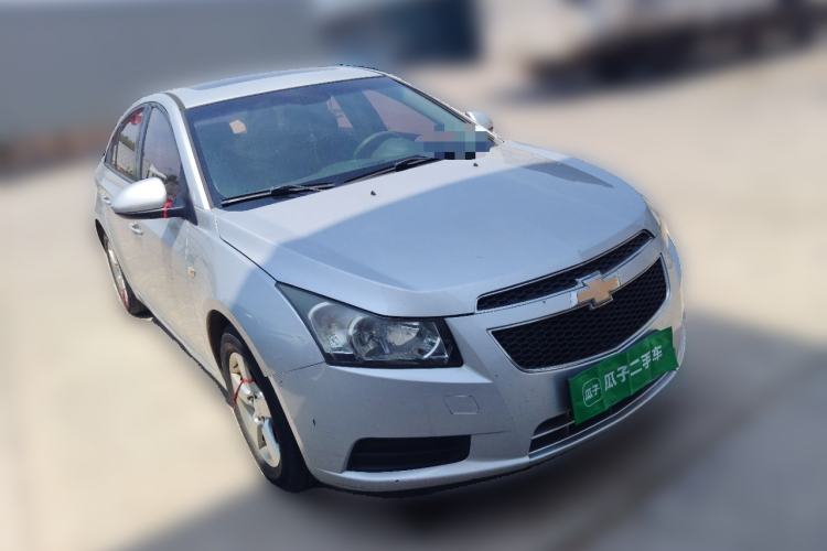 Used Chevrolet Cruze 2012 1.6L SL Grand Edition Manual Transmission Front Right 45 Deg