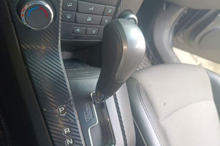 Used Chevrolet Cruze 2012 1.6L SL Grand Edition Automatic Gear Lever