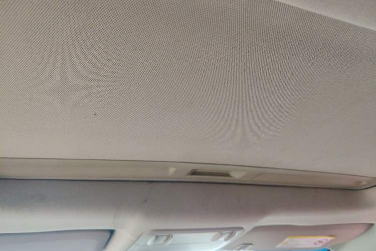 Used Chevrolet Cruze 2012 1.6L SL Grand Edition Manual Transmission Headliner
