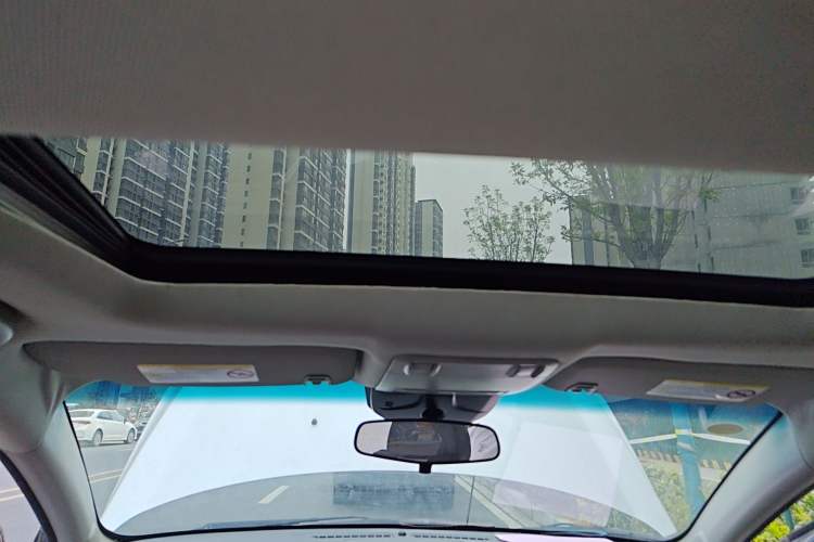 Used Chevrolet Cruze 2012 1.6L SL Grand Edition Manual Transmission Headliner
