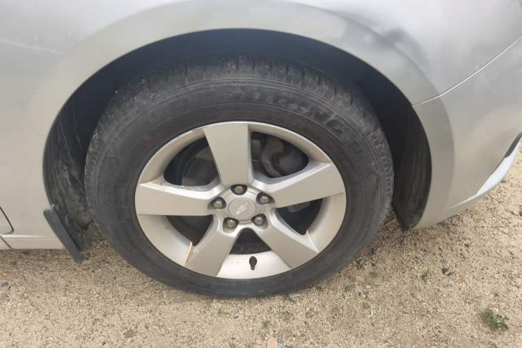 Used Chevrolet Cruze 2012 1.8L SE AT Right Front Wheel Hub