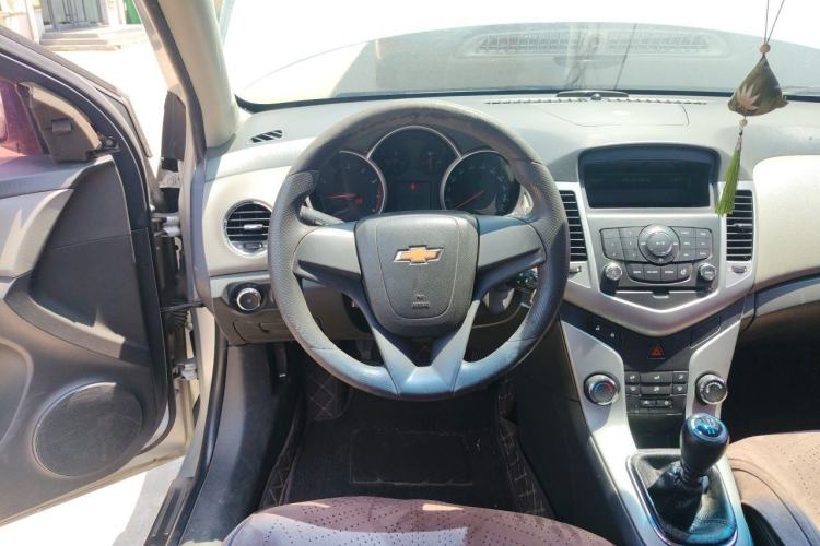 Used Chevrolet Cruze 2012 1.6L SL Grand Edition Manual Transmission Steering Wheel