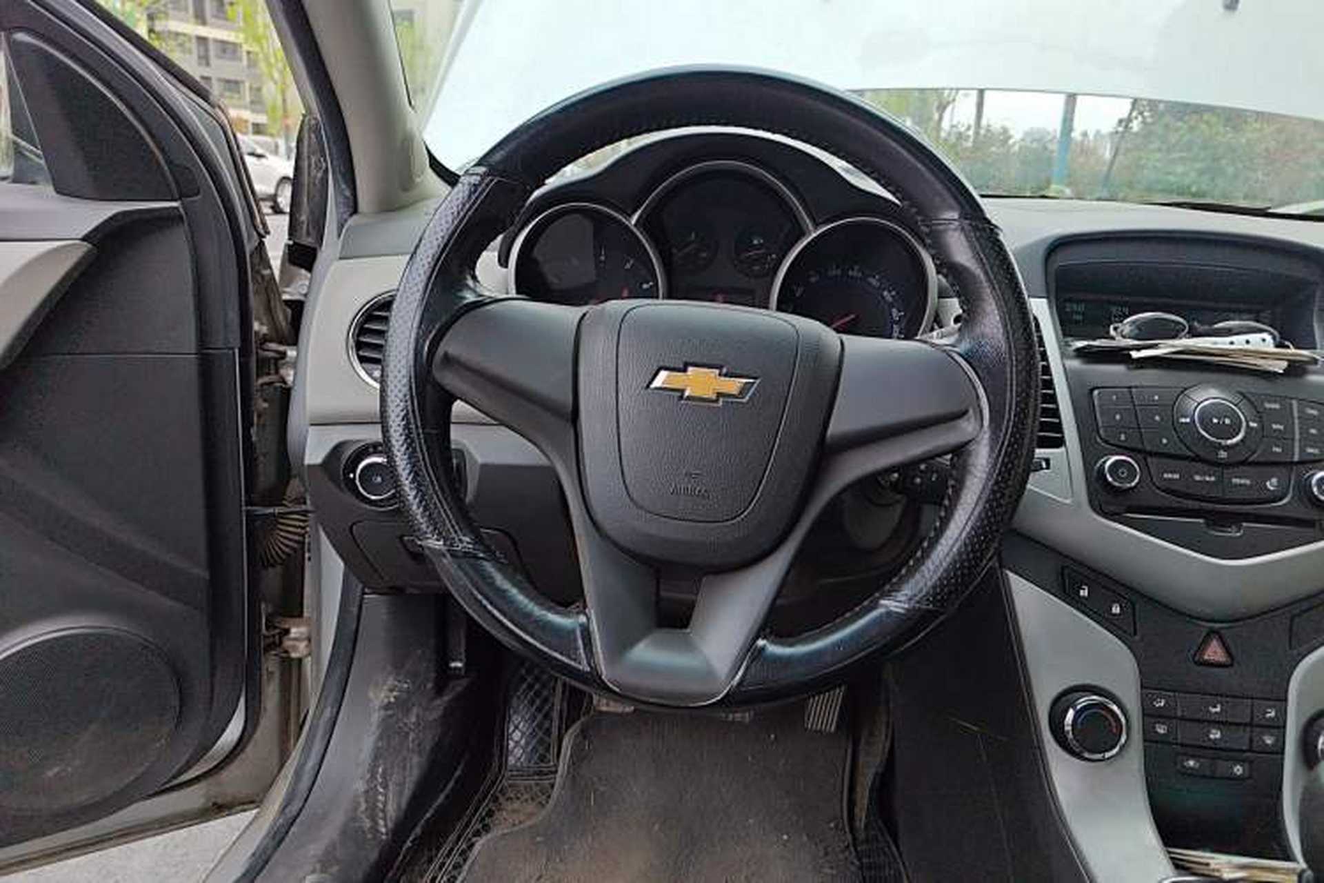 Used Chevrolet Cruze 2012 1.6L SL Grand Edition Manual Transmission Steering Wheel