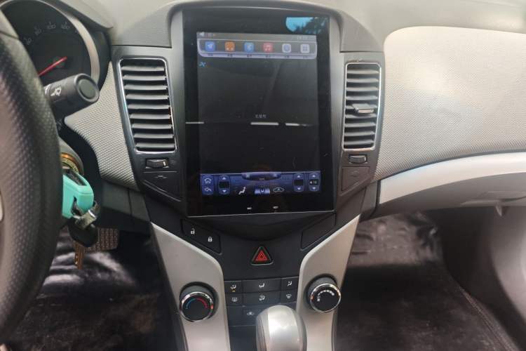 Used Chevrolet Cruze 2012 1.6L SE Automatic Audio And AC Panel
