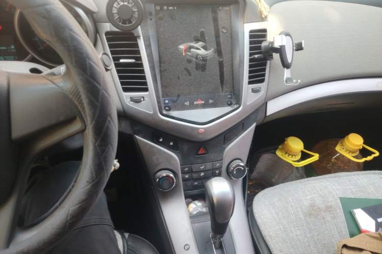 Used Chevrolet Cruze 2012 1.8L SE AT Audio And AC Panel
