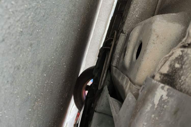 Used Chevrolet Cruze 2012 1.8L SE AT Chassis Front Right