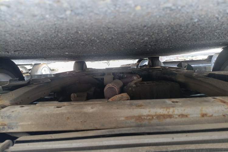 Used Chevrolet Cruze 2012 1.6L SL MT Chassis Front