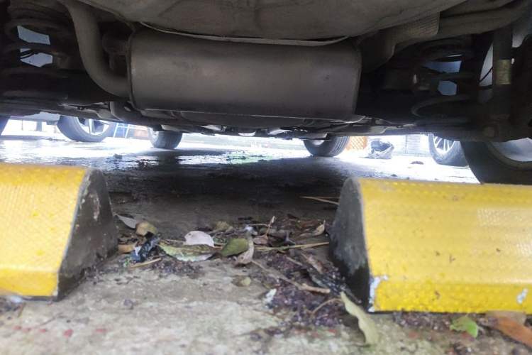 Used Chevrolet Cruze 2012 1.6L SL Grand Edition Manual Transmission Chassis Rear