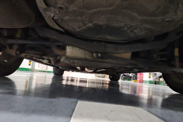 Used Chevrolet Cruze 2012 1.6T SE MT Chassis Rear