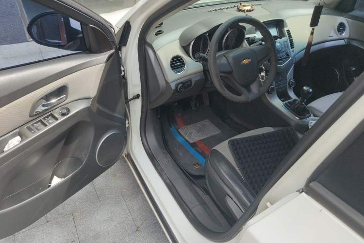 Used Chevrolet Cruze 2012 1.6L SL Grand Edition Automatic Driver Seat